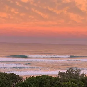 Capricorn One Beachside - Official Gold Coast